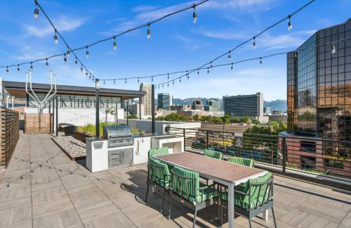 Modern Downtown 2BR 2BA Near Delta Center with Fire Pit BBQ and City Views - Photo 35