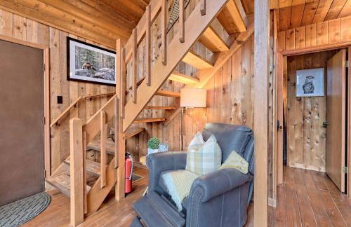 Waterfront A-Frame Cabin w Hot Tub, Outdoor Kitchen, Firepit Near Hiking & ATV Trails - 10 mins to Helen, GA - Foto 24
