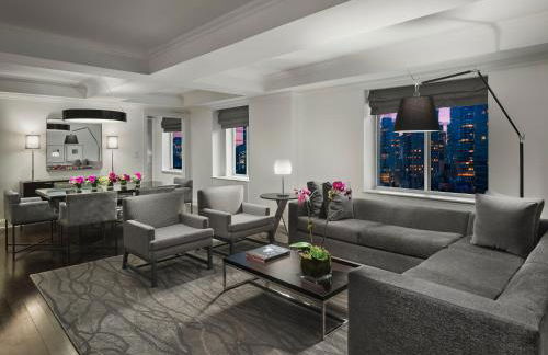 AKA Sutton Place - Photo 2