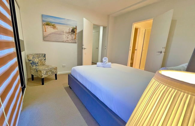 Phillip Island Towers - Photo 10