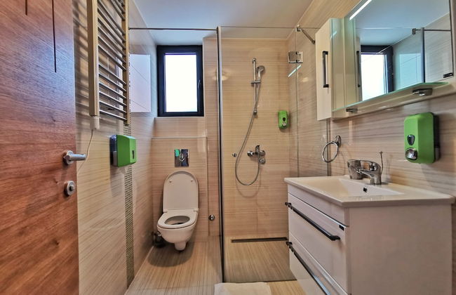 Konaciste Egoiste - Centar - Photo 28