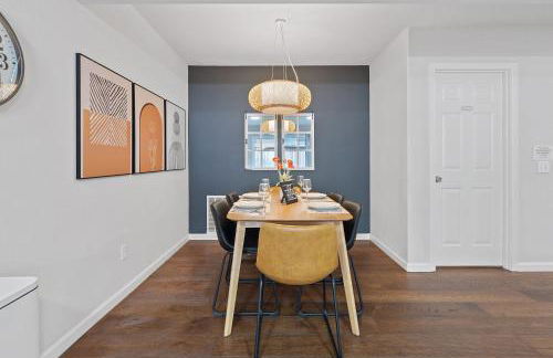 Designer Daylight Basement Near Edmonds Downtown - Photo 18