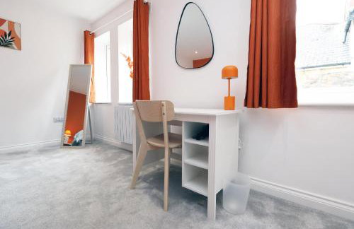 large 2 bed central apartment with balcony and private parking - Foto 54