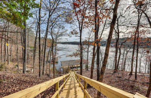 Lakefront Hot Springs Village Home with Private Dock - Foto 30
