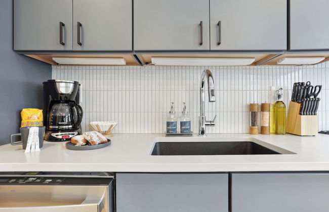 Roami at 714 Canal - Photo 30