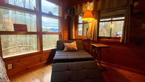 Private Mtn Love Shack w/ fast wifi, BBQ & view - Foto 5