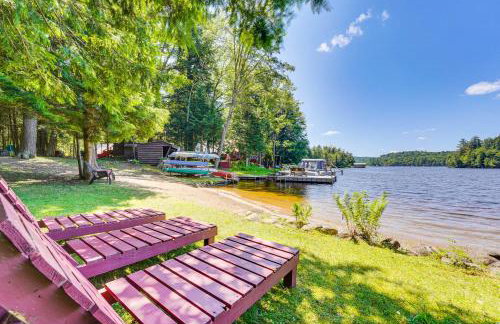 Inlet Lakefront Home Private Dock and Beach Access! - Foto 1