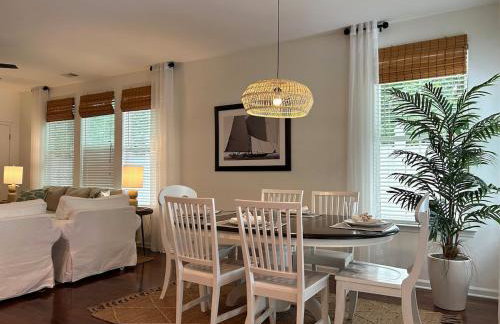 Hidden Palm - Old Town Bluffton, SC - Photo 1