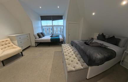 2 bed flat, sleeps 8, driveway, 5 Mins to Brixton - Foto 25