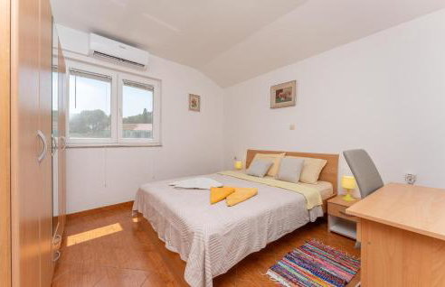 3 Bedroom Cozy Apartment In Ugrinic - Foto 24