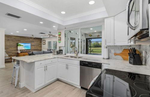 Villa Tiki w/ heated Pool very quiet & green Oasis - Photo 20