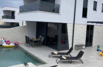 Villa LuRa in Pula mit Pool - Photo 1