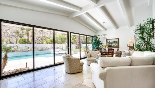 55 and Indian Wells Retreat Private Pool and Spa! - Foto 3