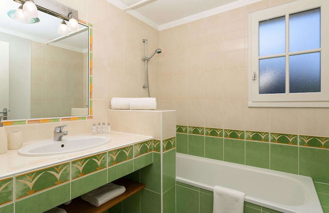 Luxurious Villa With a Dishwasher, Only 3.5km From the Beach - Photo 29