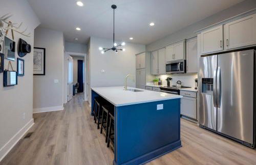 New Lux Townhome 6 mins to DT Rooftop Sleeps 12 - Foto 16