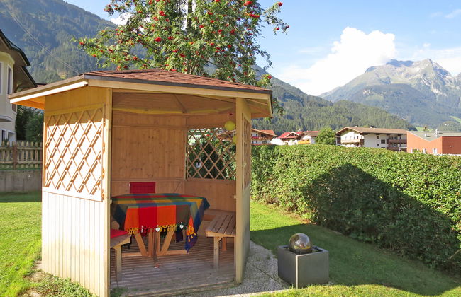 2 bedroom Apartment in Mayrhofen with garden - Photo 17