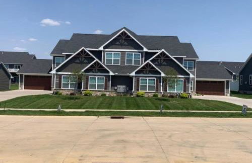 Charming Condo in Bettendorf - Foto 2