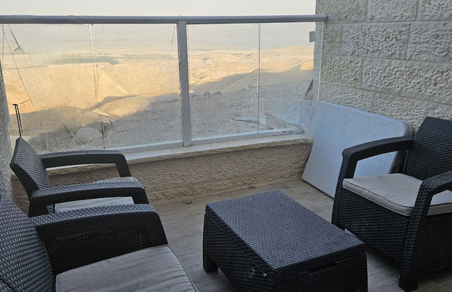 Luxury 1 BR Apartment Near the Dead Sea - Photo 32