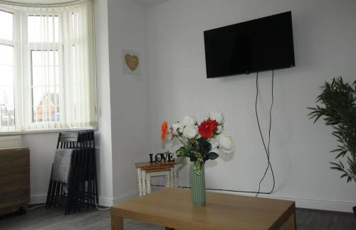 High Street House Thurnscoe by Smart Corporate Stays - Photo 34