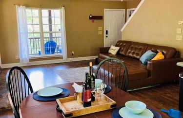 Smokies Hill Top Cabin Mountain Views 2 miles to Town Pet Friendly - Foto 13