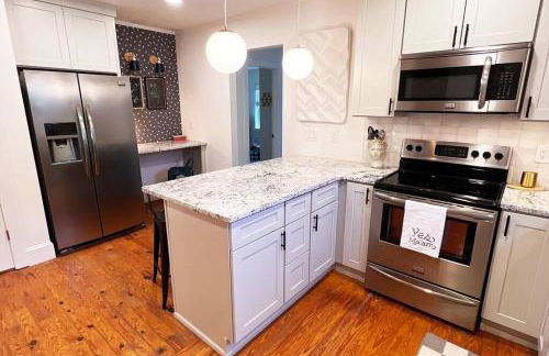 Mill House in Beautiful Downtown Jefferson - Foto 13