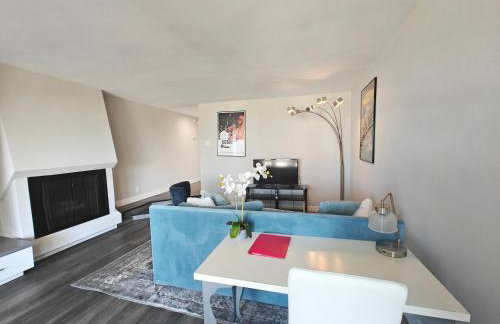 Skyline Escape 1-Bedroom with Balcony and Roof-Top Pool - Foto 17