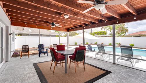 Pool and Screened-In Patio Tropical Florida Abode - Foto 2