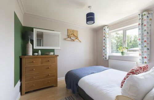 Peaceful 3-Bed Cottage in Eastington, near Stonehouse - Photo 31