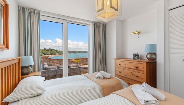 Captains View - Sea and Harbour Views Parking - Foto 4, Habitación