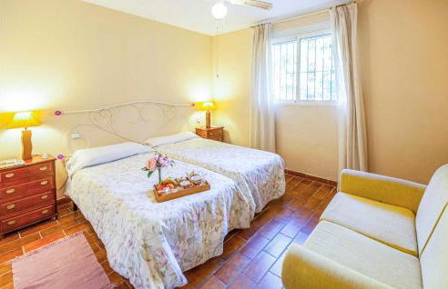 Lovely Home In Tomares With Kitchen - Foto 6