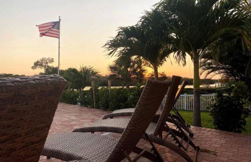 Paradise with a pool, pier and private beach area - Foto 38