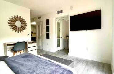 Miami International Airport 1 - Photo 35