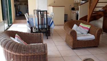 Maison avec jardin et plage de sable fin accessible à pied à 300m - Photo 3