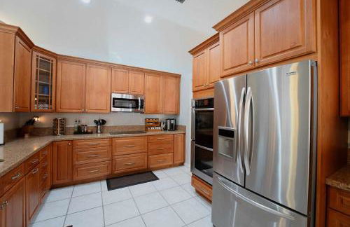 Poolside Miami Paradise with BBQ & Outdoor Lounge - Foto 14