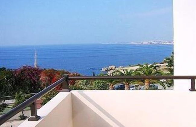 Aura Holiday Villas - Photo 42