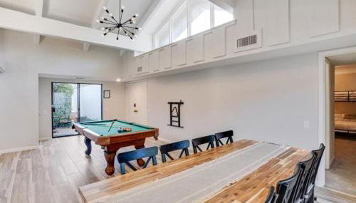 Majestic 4BR 2 5B Home with Mini Golf Pool & Billiards - Foto 5