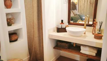 Cabanon provençal, piscine et jacuzzi partagés - Foto 5