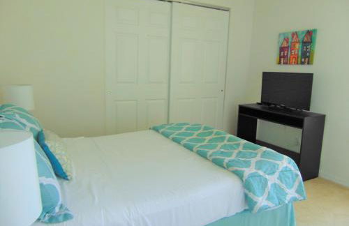 279 square meter luxury waterfront home, private pool 15 minutes from Disney! - Foto 28