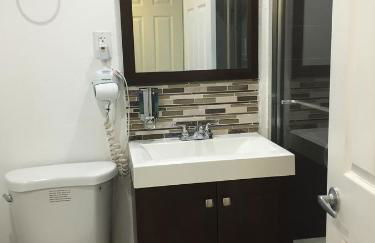 Ocean Front Resort Studio - Photo 18