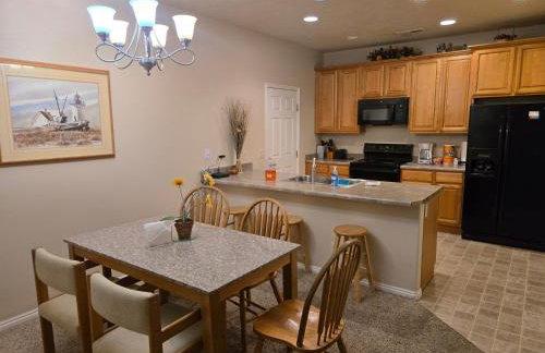Mesquite Nevada Vacation Rental - Ground Level and double car garage - Foto 26