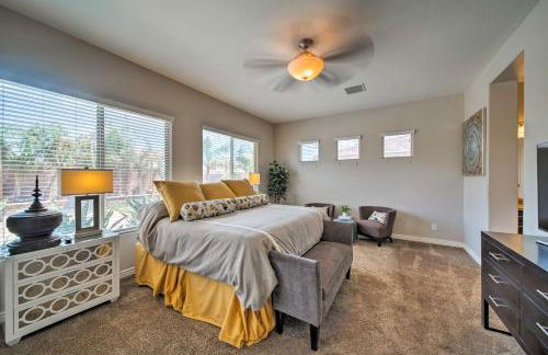 Hot Tub and Putting Green Home in Surprise - Foto 9