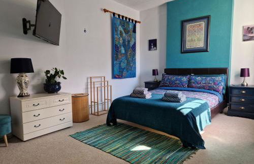 West Street Views #1 - Peaceful town centre apartment - Photo 3