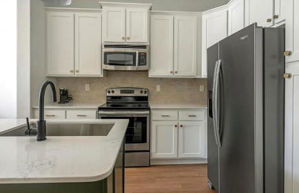 Landing Modern 2BD Gym Rooftop Lounge - Foto 34