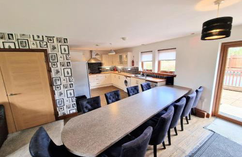 Lbtie Lodge with Two Private Hot Tubs - Fife - Loch Leven - Lomond Hills - Photo 5