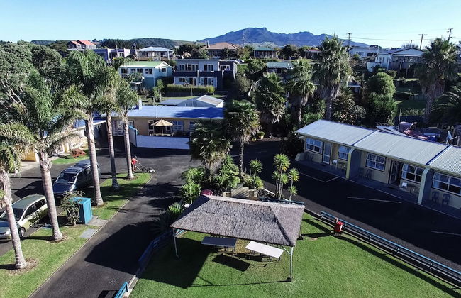 Raglan Palm Beach Motel - Photo 64