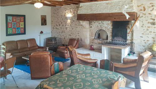 Stunning Home In Ardentes With Kitchen - Photo 3