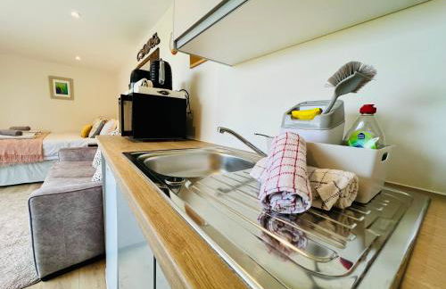 Romantic Cabin Retreat on 50-Acre Suffolk Farm - Foto 49