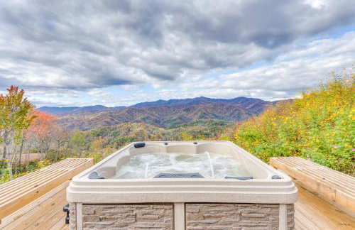 Nantahala Forest Cabin with Fire Pits and Hot Tub! - Foto 36