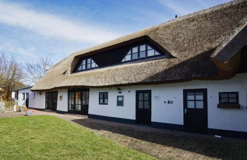 nah am Meer, ruhige Lage, gratis Nutzung vom AHOI Erlebnisbad und Sauna in Sellin - Haus Büdnerstube FeWo 5 - Foto 16