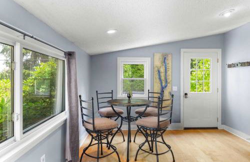 Keuka Wine Trail Vineyard View Farmhouse - Fire Pit & Game Room - Foto 44